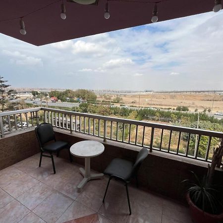 Spacious Apartment - Heliopolis 10Min From Airport Kairo Eksteriør billede